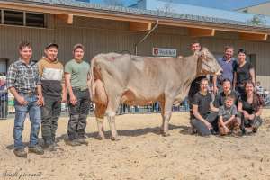 vize champion bvzg gassergenetic huge happy